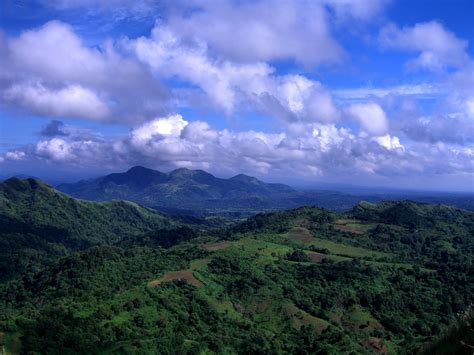 Ang Hiyas ng Bundok Makiling .